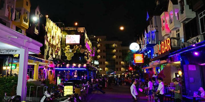 Gay Phuket · Bars and Clubs